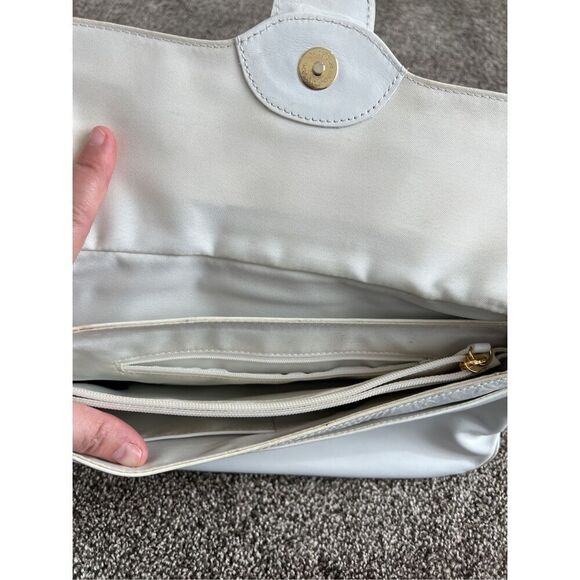Etienne Aigner white shoulder bag - Picture 2 of 8
